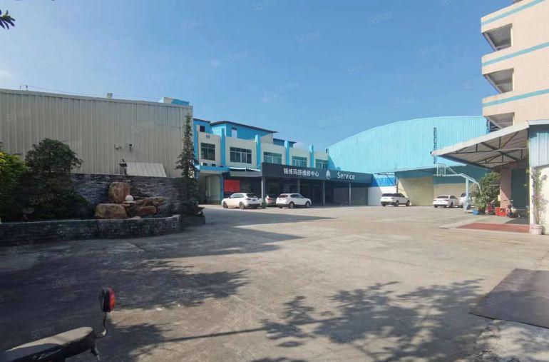 一楼250平起分。超大停车场，17米挂车可前门进侧门出。