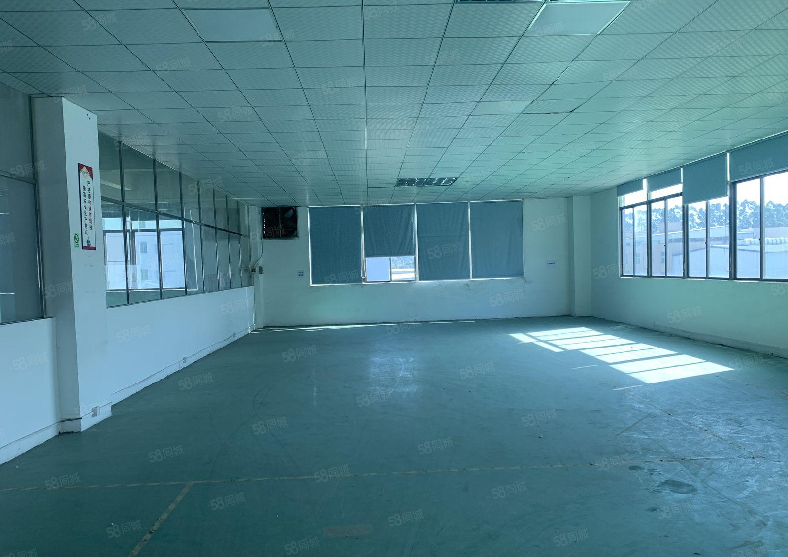 东莞寮步镇厂房出租，2500平形象好空地大可办环评！