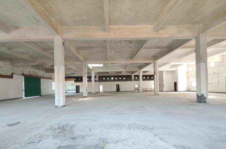 寮步独门独院单一层2300平方厂房出租，有宿舍和饭堂空地超大