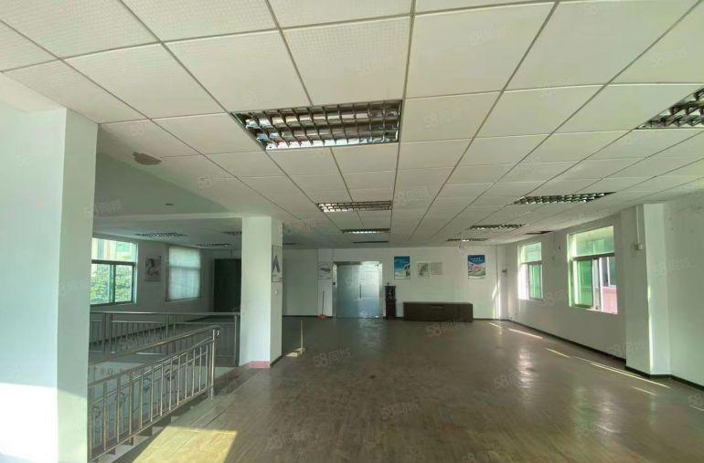 寮步牛杨独栋小厂房900平方出租，带精装修