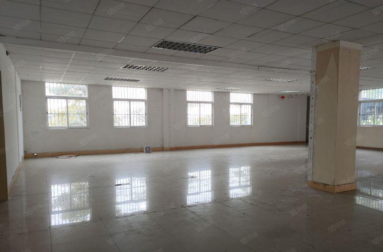 寮步 华南城 高新科技园 二楼 1000平方，带精装修