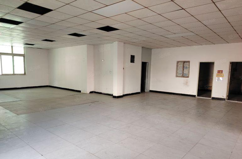 独院单一层7米原房东厂房1400平方出租，现成办公装修