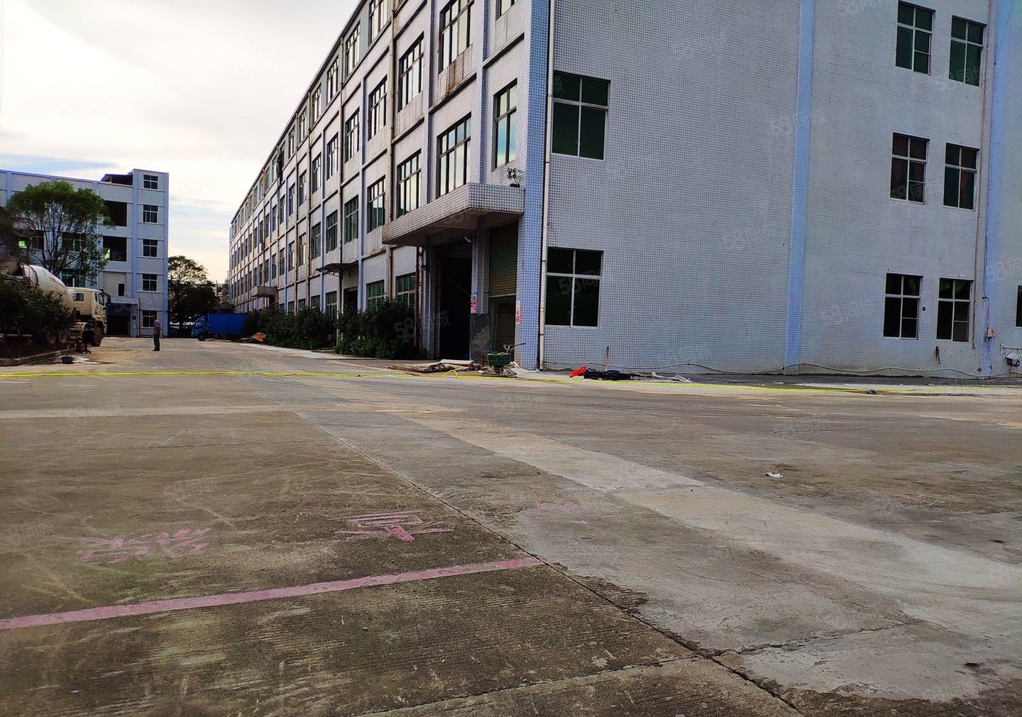 特价处理，超底价格，寮步镇分租4楼厂房出租