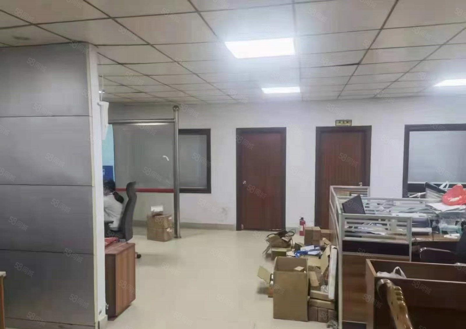 寮步西溪月底空出，600平单一层钢构厂房出租，带行车办公室