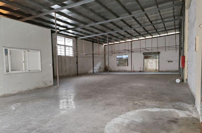 铁皮厂房出租 400平和500平两个车间，现成装修水电