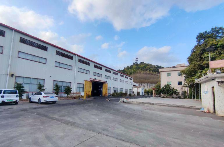 寮步原房东钢构独院厂房 高度10米 带行车适合各种行业空地大