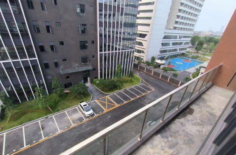 东莞市寮步镇西溪工业区新出一楼带现成航车地坪漆便宜厂房出租