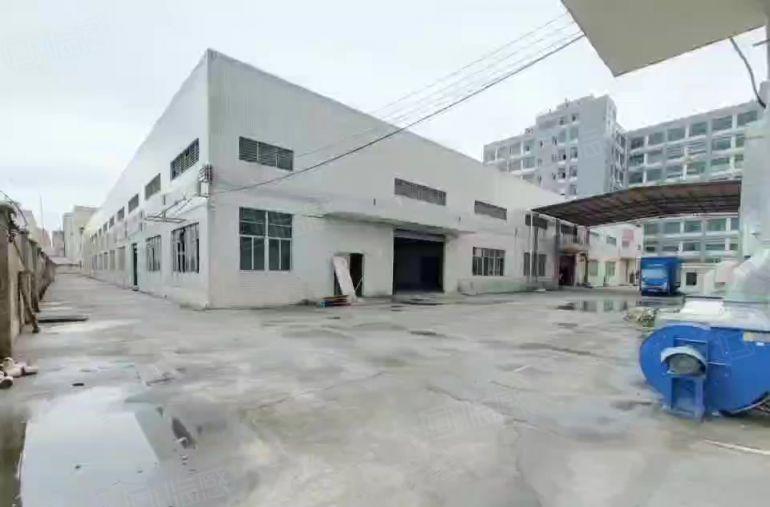 钢构6400平滴水9米，适合球馆物流设备五金等各行业，空地大