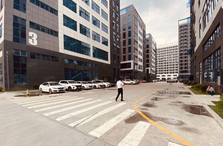 东城南城原房东全新厂房13元200平起分无公摊厂房仓库招租