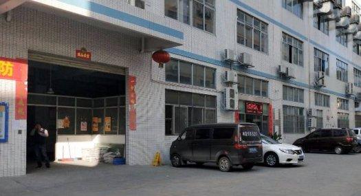 凤岗雁田出租标准一楼厂房1100平 适合五金塑胶行业