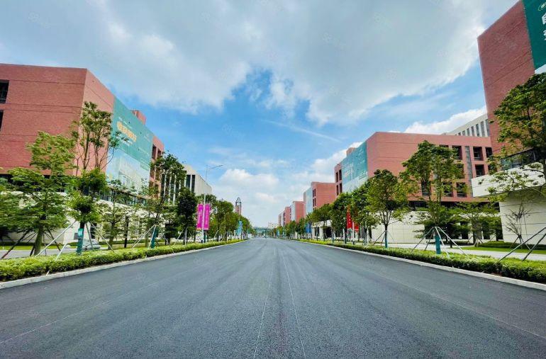 凤岗高端红本独栋单层面积1500平一手房东低价招租