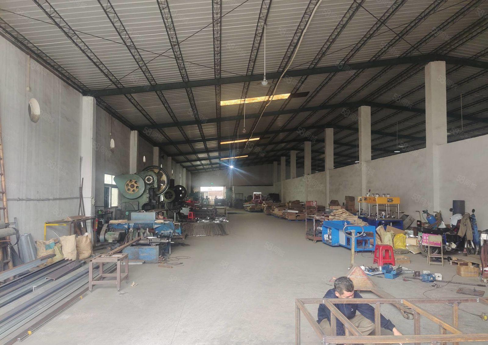 凤岗原房东单一层1800平方适合五金仓库配送空地大好招工实际