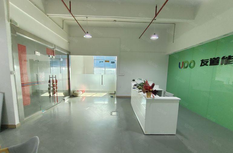 凤岗油甘埔原房东一整层750平厂房出租全新装修