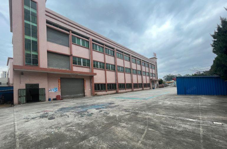 风岗新出原房东独院厂房出租适合五金注塑家具电商