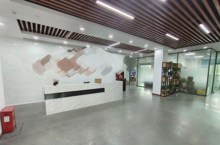 凤岗麻铺坳一整层1500平豪华装修，租金15元