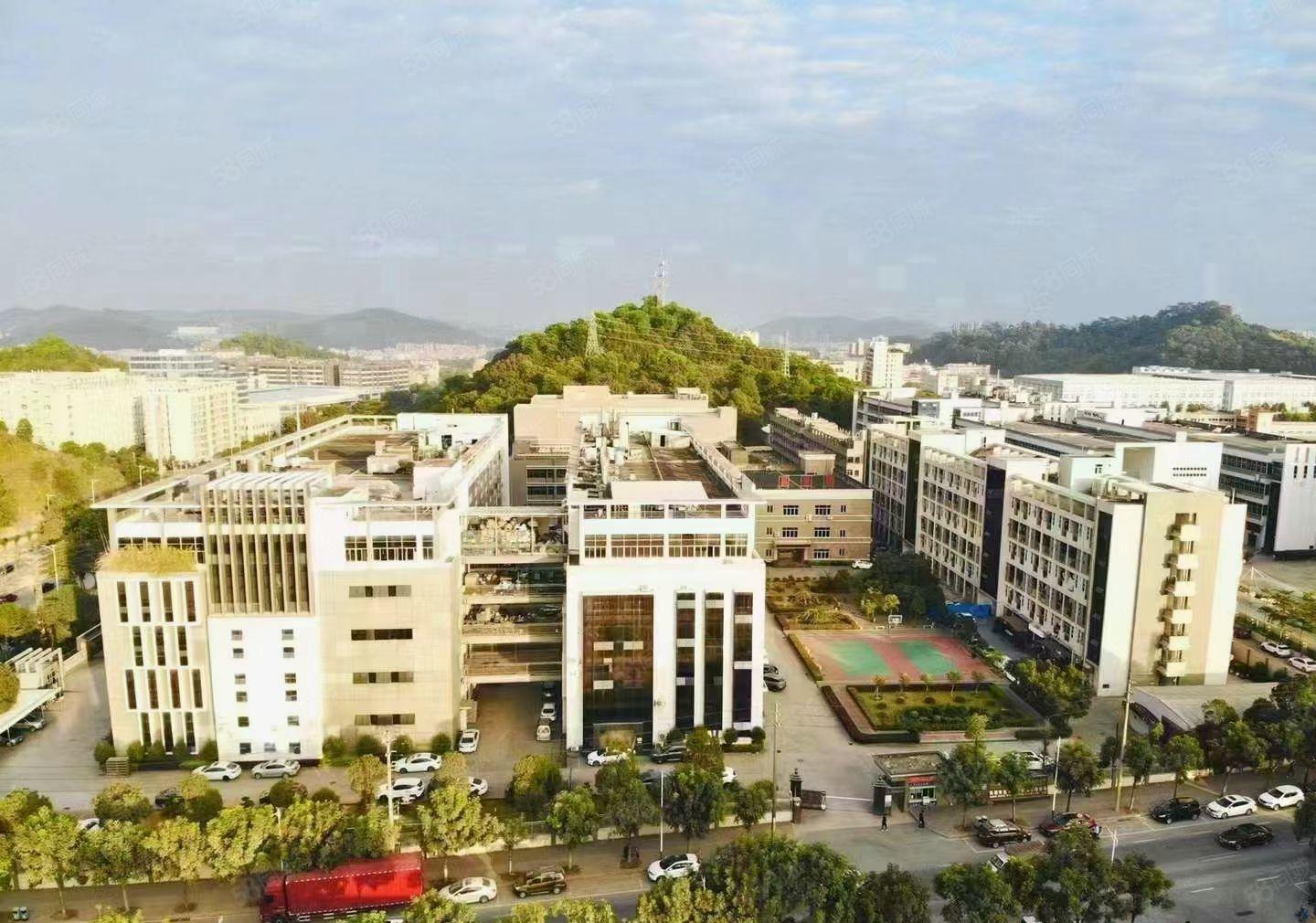 凤岗漂亮工业园带装修厂房每层2800可以分租