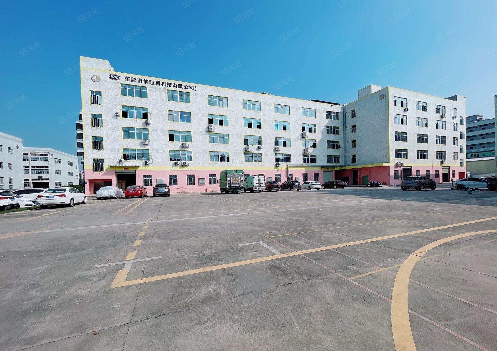 凤岗五联原房东楼上800平厂房出租精装修，