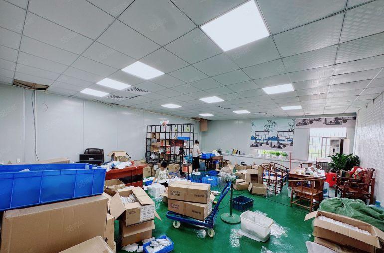 凤岗雁田楼上380平600平小面积厂房出租带装修