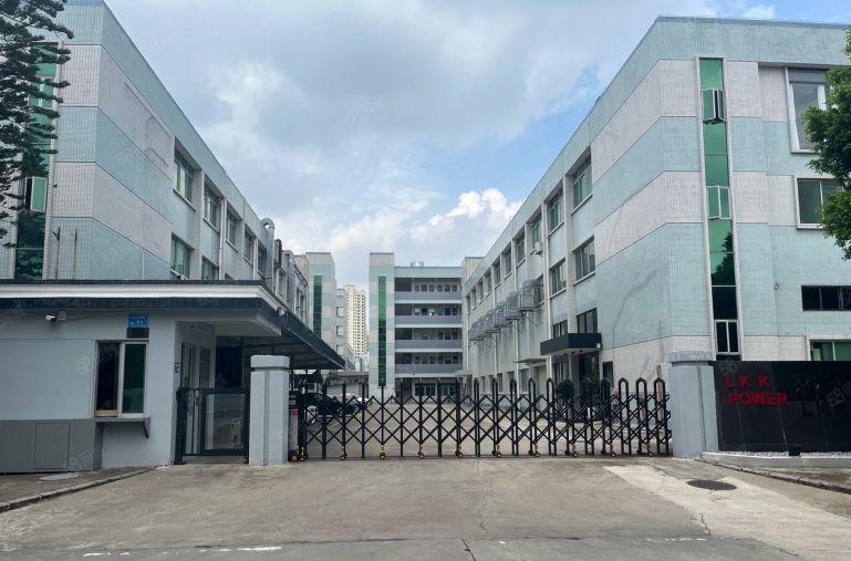 10元出租凤岗靠深圳原房东独院1到3楼各1500平米可分租