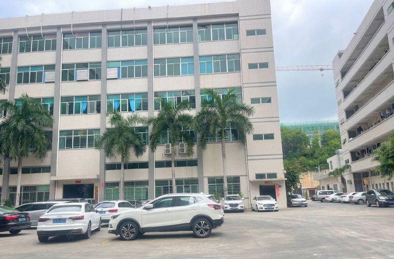 凤岗官井头精装修2楼实际1200平出租