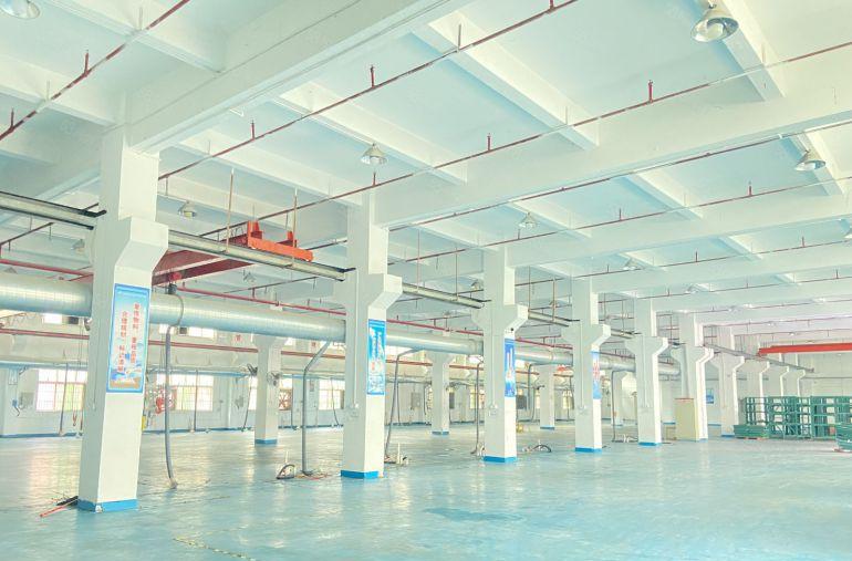 出租凤岗原房东一楼带牛角带行车 适合注塑五金模具压铸钣金等等