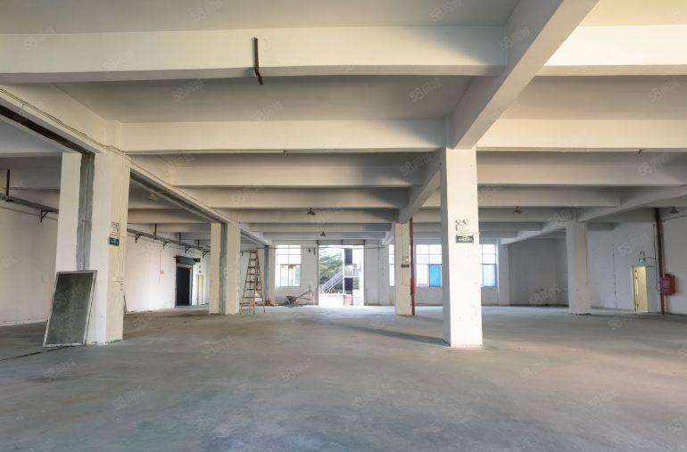 凤岗房东直租空地大外环高速出口主干道旁带装修可办环评5000