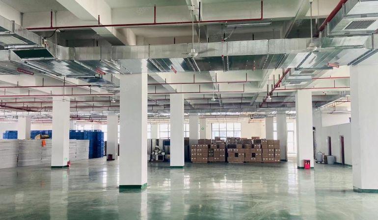 15元凤岗玻璃幕墙单层面积4200平带卸货平台全新地坪漆