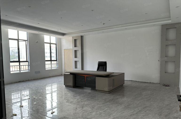 13元凤岗雁田一手房东楼上2500平带装修无转让费厂房出租