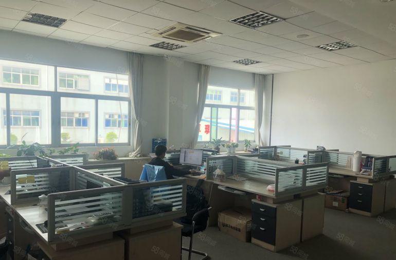 凤岗五联靠深圳新出原房东楼上5000平厂房仓库出租，大小分租