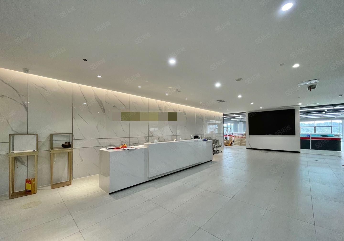 凤岗楼上精装修 电商贸易办公室厂房出租920平方 采光视野好