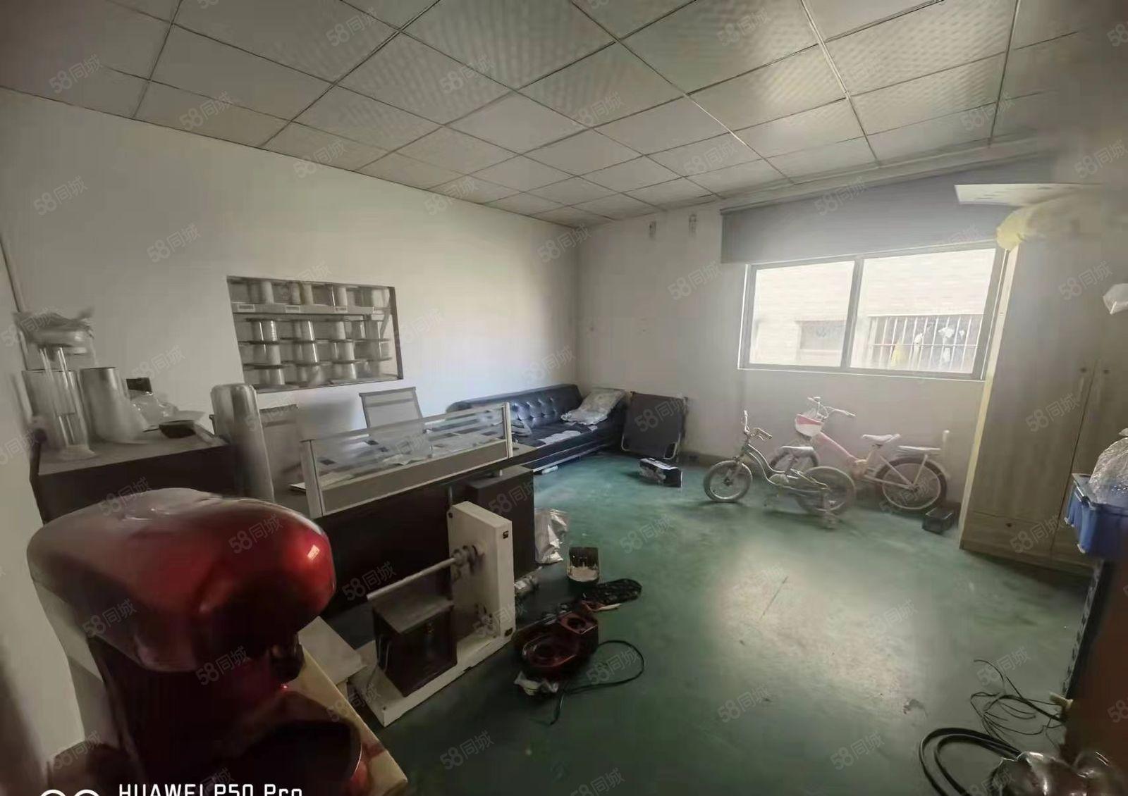 凤岗竹塘自家厂房650平租金18现成水电办公室