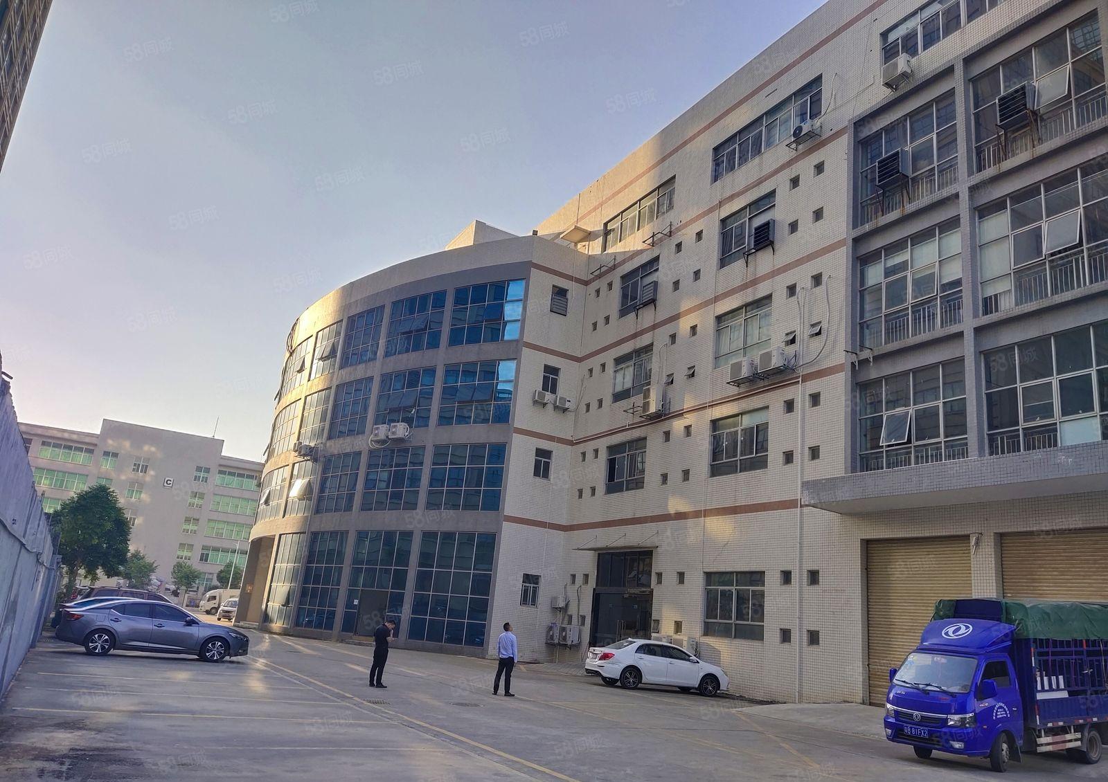 凤岗宏盈工业区独院2百5百8百1千平原房东仓库厂房出租可分租