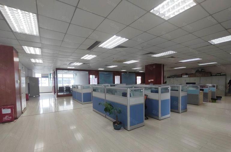 凤岗雁田原房东花园式红本厂房精装修出租水电齐全可分租空地大