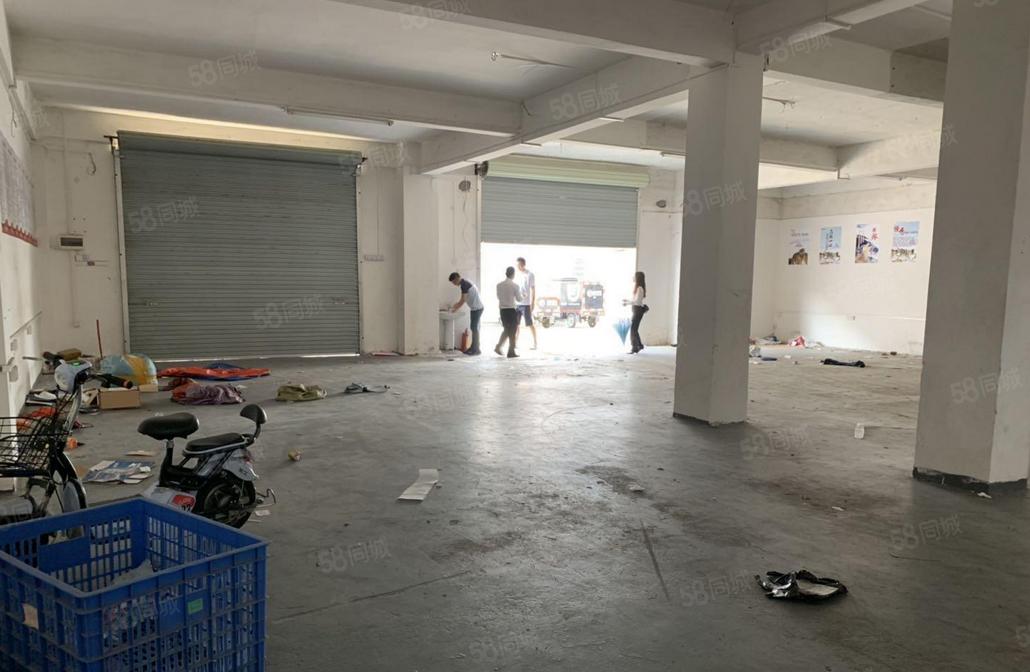 凤岗雁田一楼180方厂房白菜价出租，门口就是大马路