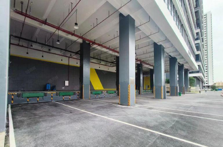 首层高8米凤岗竹塘厂房出租单层面积1800平，多层大小可分租