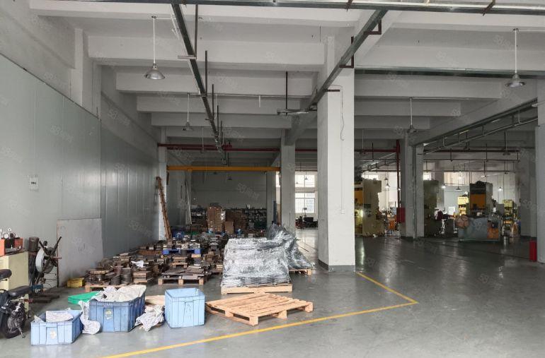 凤岗五联原房东带办公室装修标准厂房一楼1500平出租现成水电