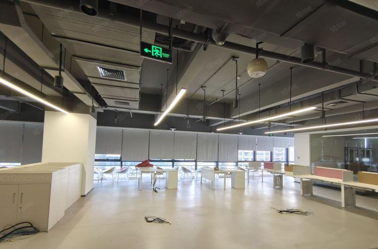 凤岗天安数码城 开发商自持物业精装1791平 可分租 采光好