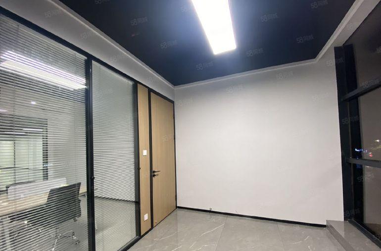 凤岗金凤凰都市智谷精装修写字楼5000平方100平起租价格低