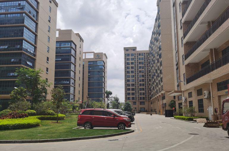 500平起租原房东红本标准工业园区，有污水处理厂等配套设施