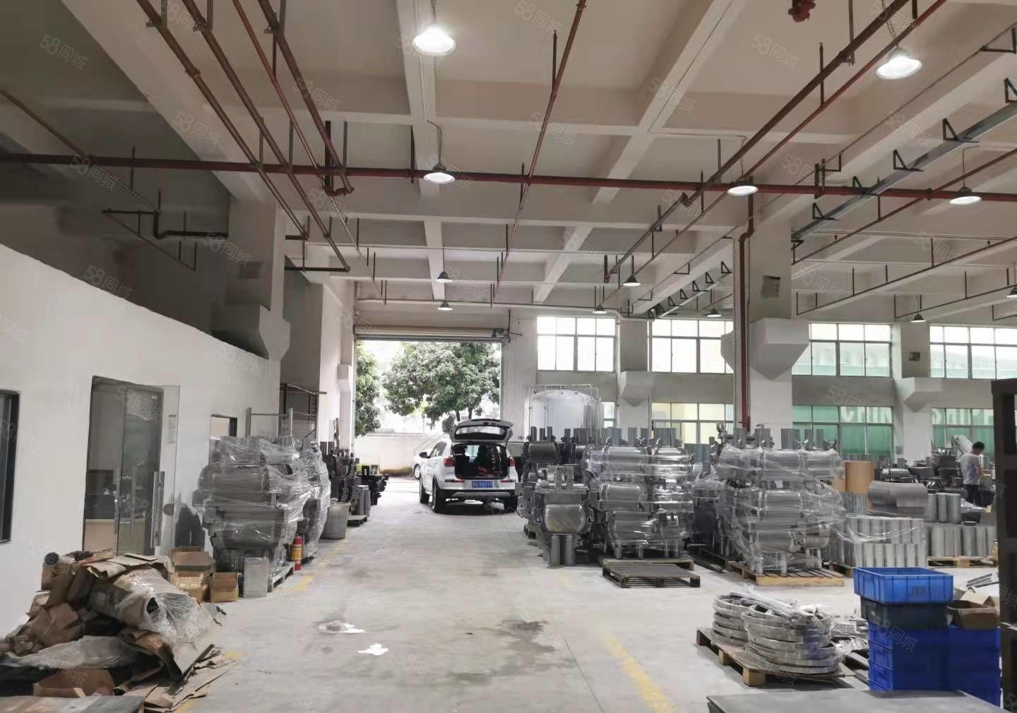 凤岗7米高 带牛角注塑五金模具厂房出租一楼1200平 空地大