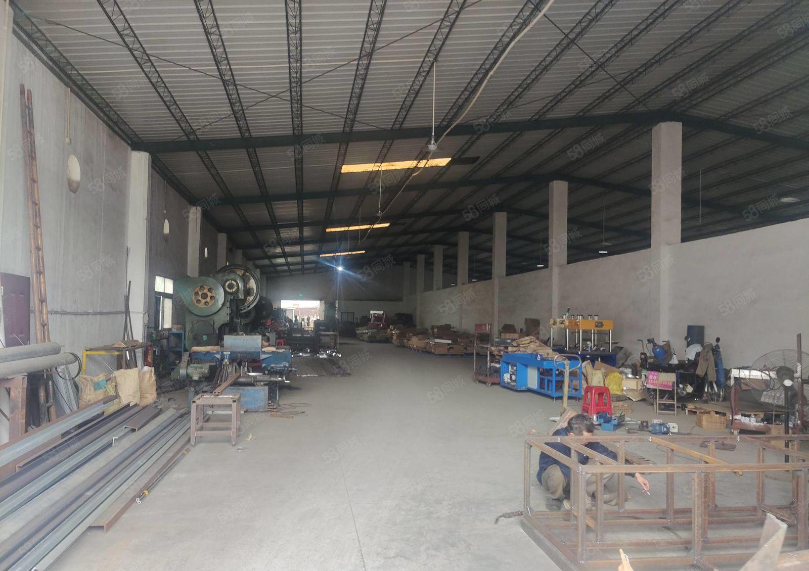 凤岗原房东单一层1800平方适合五金仓库配送空地大好招工实际