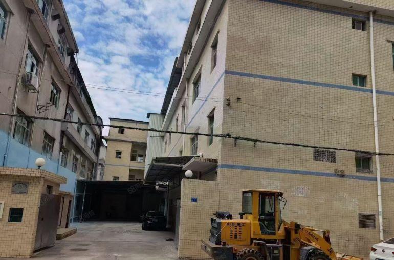 凤岗2000平方米独院厂房出租）带地坪漆办公室装修