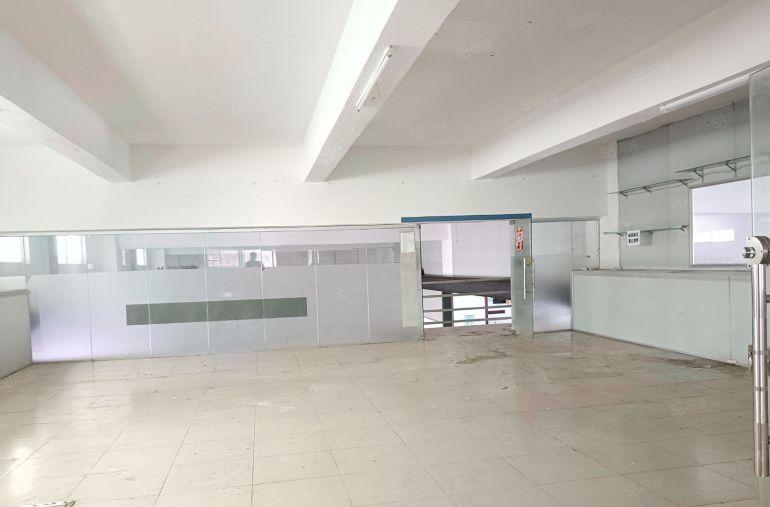 凤岗雁田原房东面积实在一楼760平现成航车装修办公室出租