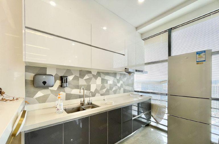 凤岗豪华精装修写字楼办公室出租368平 家私齐全 拎包入驻