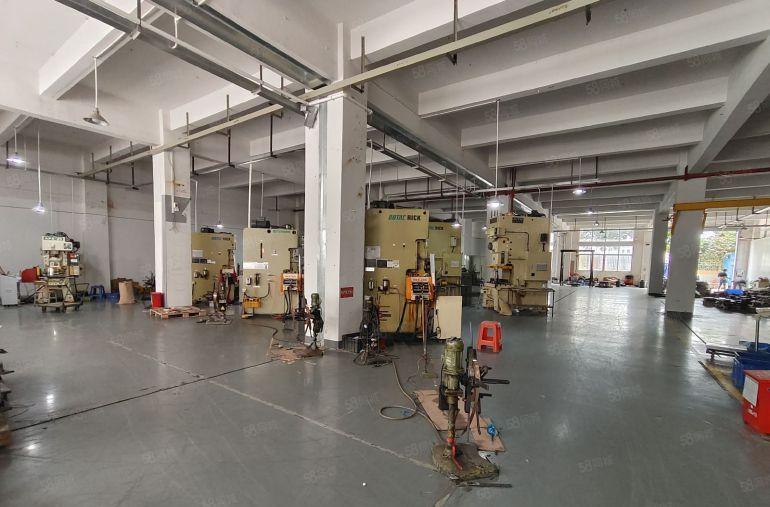 凤岗五联原房东一楼1400平厂房出租高度6米水电齐全形象好