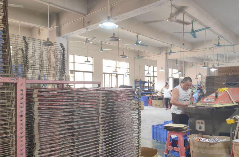 凤岗镇雁田村楼上1150