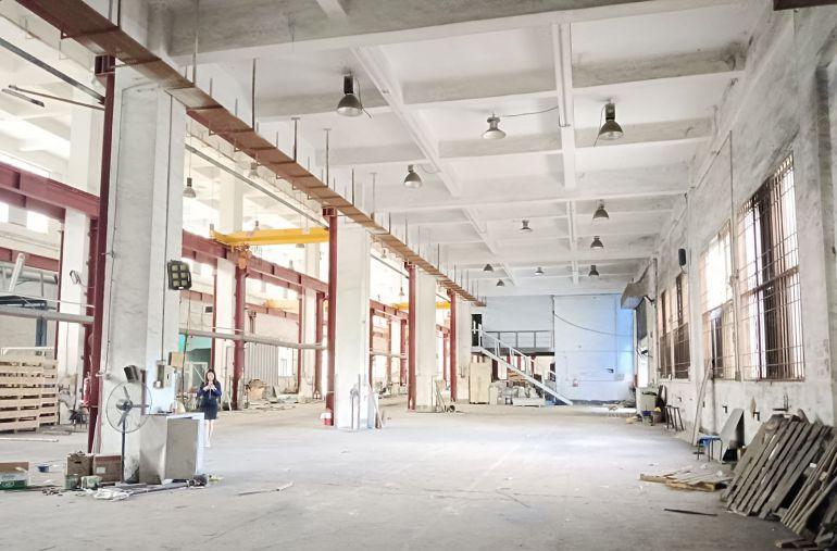 东莞原房东独门独院厂房出租层高12米6280平有现成航车