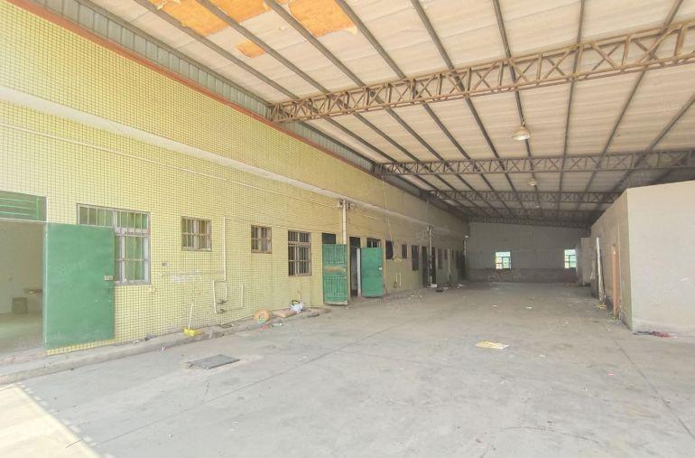 16块单一层独院空地4000适合仓库纸托废铁回收变压器过户