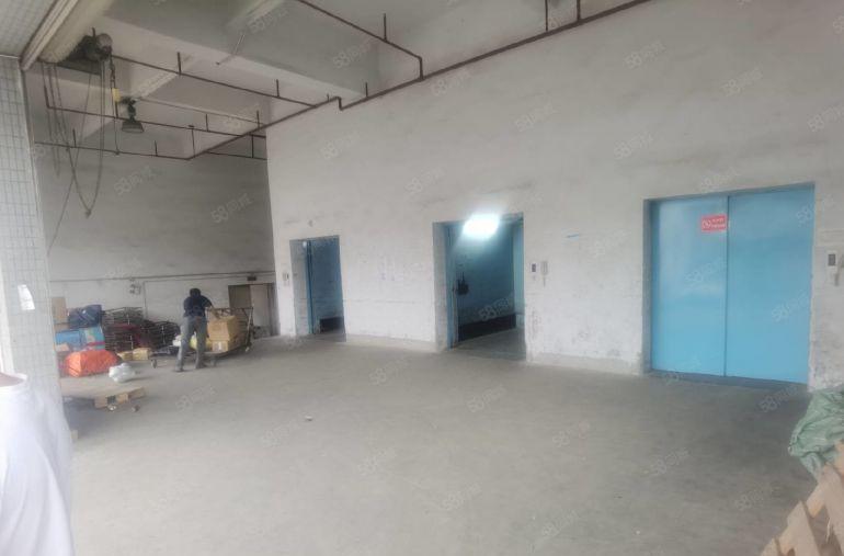 带货台装修楼上厂房）凤岗雁田即将空出2500平米五楼厂房出租