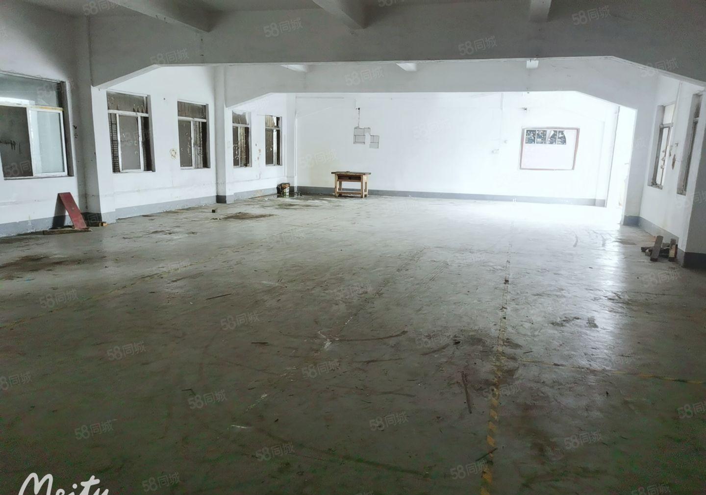 凤岗油甘埔原房东独院厂房出租5500平无公摊带玩具喷油环评